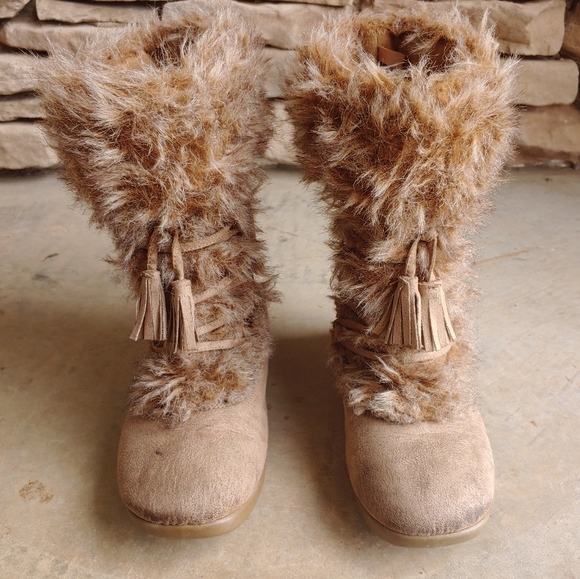 Old Navy Shoes - RARE Old Navy Furry Wedge Boots